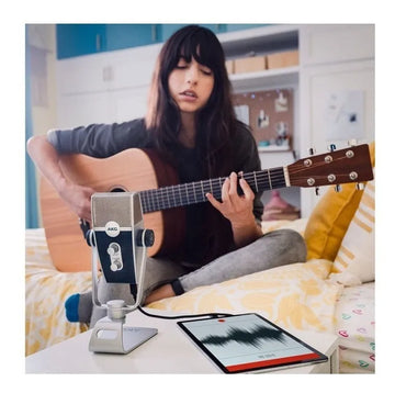 Micrófono AKG Lyra Condensador Estéreo color azul/plataS