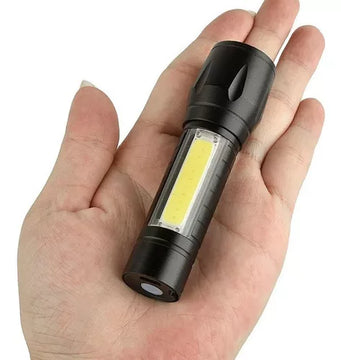 Linterna táctica recargable Ditro MINI LN961 cor negro luz blanco
