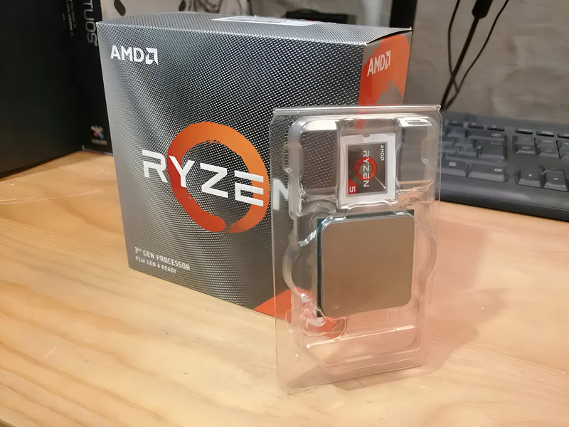 Procesador gamer AMD Ryzen 5 3600 de 6 núcleos / 12 hilos y 4.2GHz 100-100000031BOX