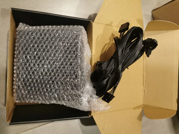 Fuente De Poder Iconnex Uf-550w 550w 80 Plus Bronze Negro