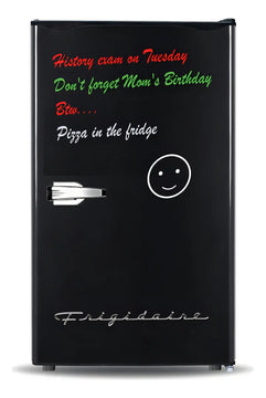 Nevera frigobar Frigidaire EFR331 color negro con capacidad de 91L