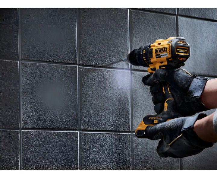 Taladro/Atornillador De Iacto 20 V MAX De 1/2Pg + (1) Batería 2Ah + Carg + Bolso Dewalt DCD7781D1-B3