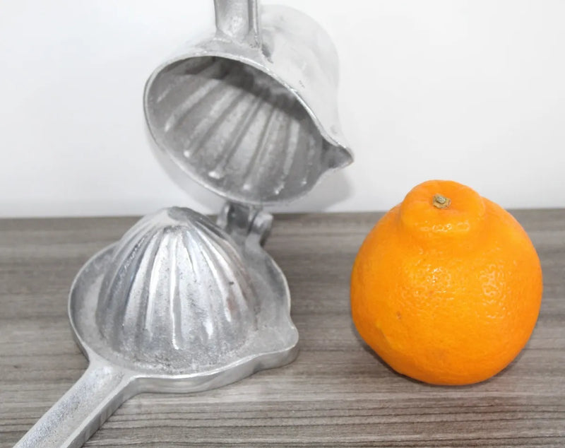 Exprimidor Manual De Naranjas Y Frutas. Aluminio Fundido