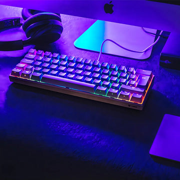Teclado VSG QWERTY Kailh Brown español latinoamérica color blanco con luz RGB