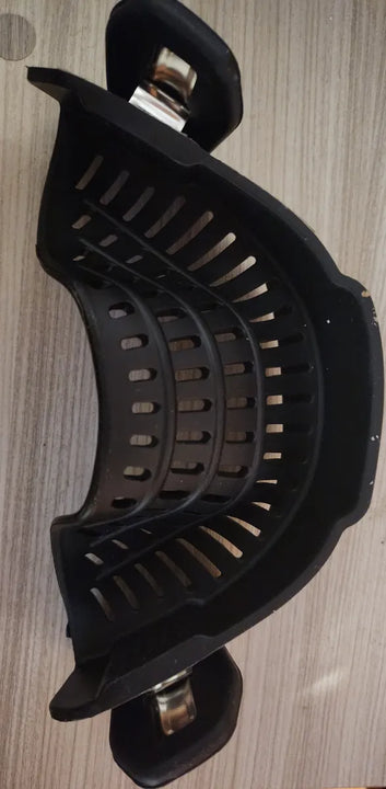 Colador Ajustable A Recipiente En Silicona Negro