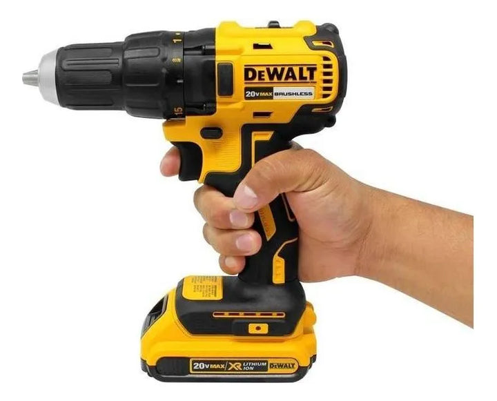 Taladro atornillador inalámbrico de 13mm DeWalt DCD7771D2 + 2 baterías de 2Ah + accesorio con estuche de plástico