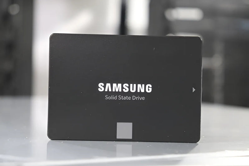 Disco sólido interno Samsung 870 EVO MZ-77E500 500GB negro