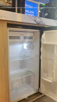 Minibar Electrolux frost 90L 1 puerta negro ERD090G3HWB