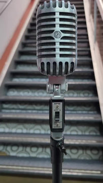 Micrófono Shure 55SH Series II Dinámico Cardioide color plateadoS