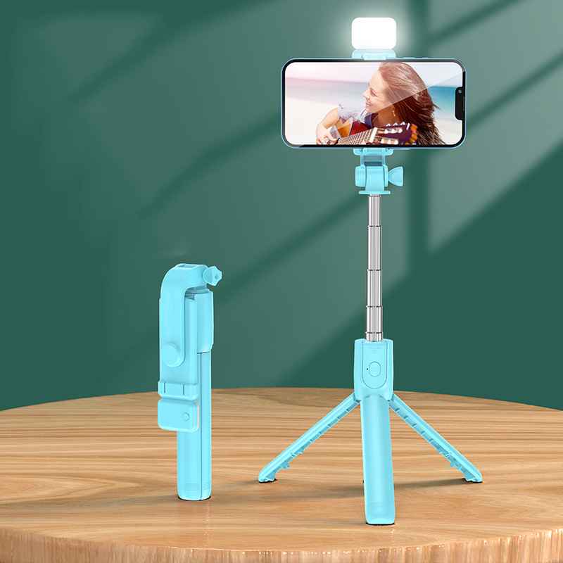 PALO SELFIE 6 EN 1 TRÍPODE CON LUZ LED - SELFIE STICK