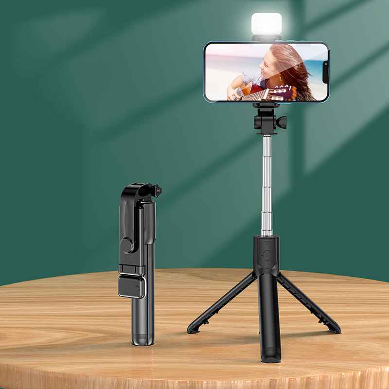 PALO SELFIE 6 EN 1 TRÍPODE CON LUZ LED - SELFIE STICK
