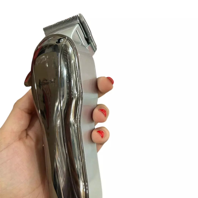 Maquina Peluquera Recargable Con Indicador De Carga LED NT-CP637