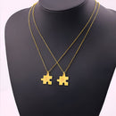 Cadena Con Dije Baño De Oro Collar Rompecabezas Letra Pareja Colgante CBF02