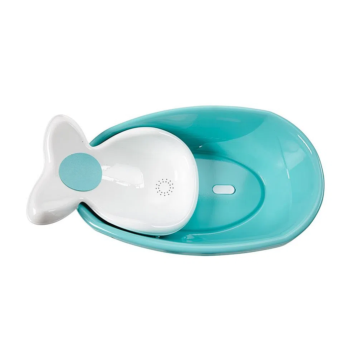 BALLENA HORA DEL BAÑO