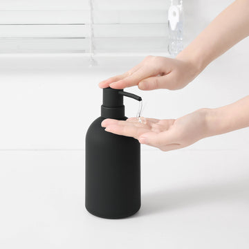 Dispensador de jabón de gran capacidad de color negro mate de 16oz - Plástico libre de ftalatos, autosoportante, no necesita electricidad para uso en cocina y baño