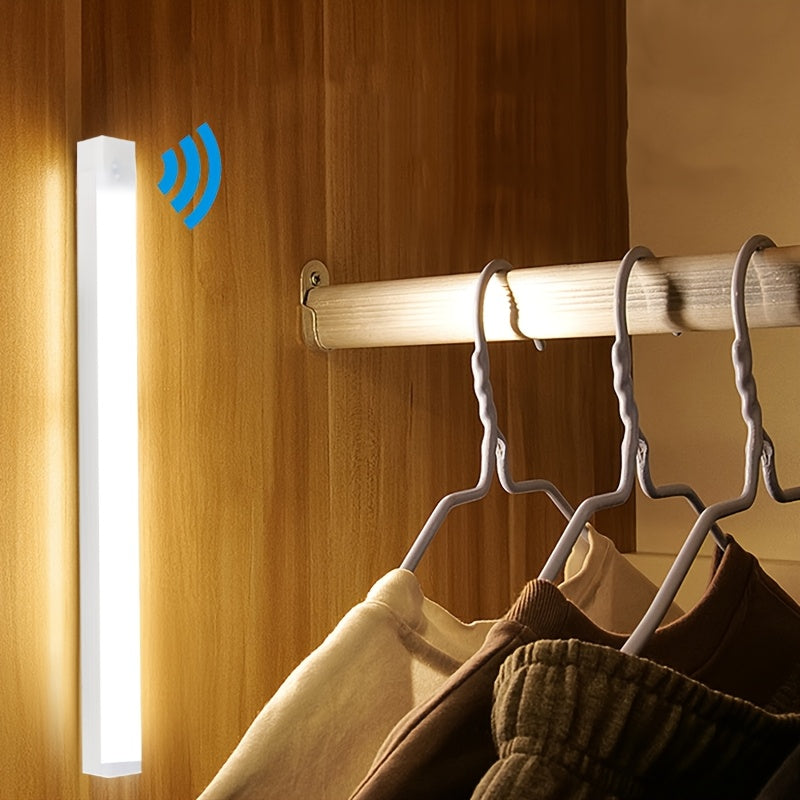 Conjunto de 8 Luces LED con Sensor de Movimiento para Armarios, Recargables por USB y Batería (200mAh), Ahorro de Energía Montadas en la Pared para Cocina, Guardarropa, Escalera, Pasillo y Estante - Diseño Blanco Elegante y Moderno