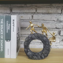 Figurina de resina de escalador de 21.59 cm - Estatuilla inspiracional "Sigue escalando hacia adelante" para decoración de hogar, oficina y gimnasio | Regalo perfecto para entusiastas de la escalada