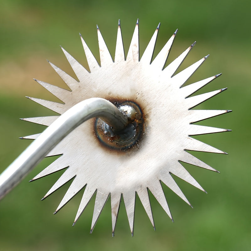 Desmalezadora Manual de Alta Resistencia con Cuchilla en Forma de Estrella Afilada - Herramienta Eficiente para Jardín y Césped, Mango Ergonómico para Malezas Profundas, Construcción Duradera en Acero - Sin Necesidad de Electricidad, Ideal para Hogar y J