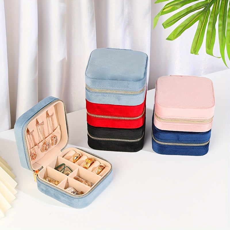 1pc Caja De Almacenamiento De Joyas Portátil Pequeña, Caja De Paquete, Caja De Joyería De Viaje De Terciopelo Para Anillos, Collares, Pulseras, Pendientes, Clips Para El Cabello, Etc. Estilo Elegante Y Exquisito