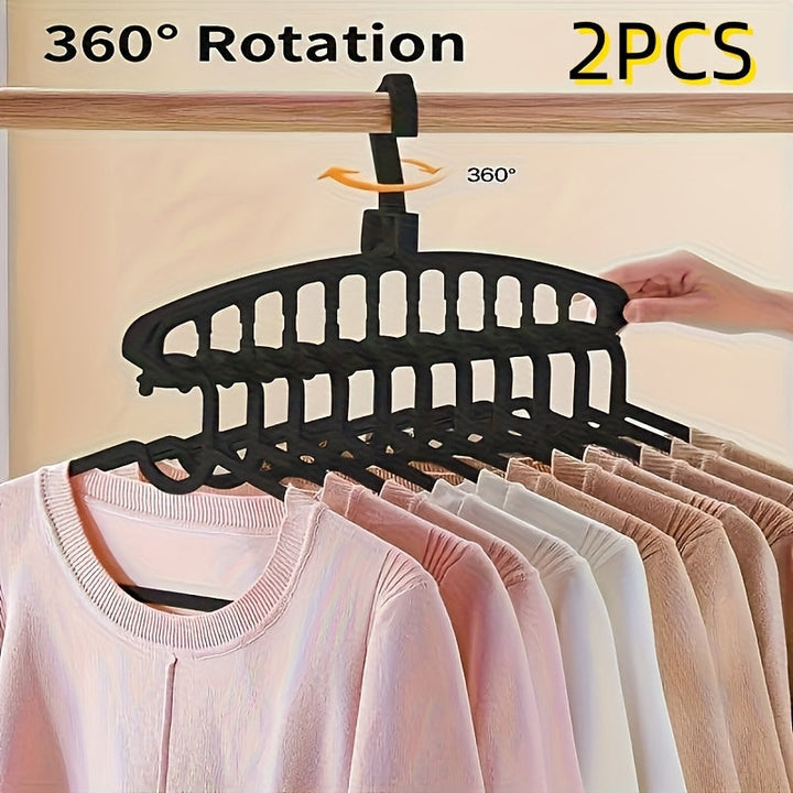 Conjunto de 3 Perchas Negras de Plástico con Diseño de Múltiples Ganchos - Organizador de Armario que Ahorra Espacio para el Hogar y Viajes, Duradero y Ligero, Ideal para un Almacenamiento Ordenado en la Guarda Ropa, Perchas para Ropa