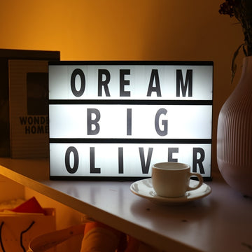 1 Pieza, Mini Caja De Luz Cinematográfica LED Decorativa, 7,87" X 5,9" (Aproximadamente 20 Cm X 15,24") - Caja De Luz Personalizada DIY Con 100 Letras, Números Y Símbolos, Cable USB Incluido, Caja De Luz Blanca Con Tarjetas De Letras, Bar De Dormitorio,