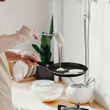 SHAON Sartén para Crêpes de 10 pulgadas Antiadherente, Aluminio Negro, Mango Resistente al Calor, Versátil para Gas, Eléctrico, Cocedor de Arroz, Ideal para Tortillas, Bistecs, Huevos Revueltos y Más, Esenciales para el Desayuno | Sartén Elegante para Cr