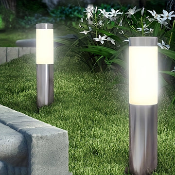 Juego de 2 luces de jardín LED alimentadas por energía solar - Hechas de acero inoxidable, adecuadas para iluminación de jardín y camino al aire libre, con un diseño de estaca de suelo.