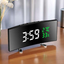 1 pieza, reloj despertador LED multifuncional de 6,6 pulgadas con pantalla grande curva - El reloj puede mostrar la hora, la temperatura y la humedad, enchufar para usar/tres baterías AA (solo con batería, la pantalla se apagará automáticamente)