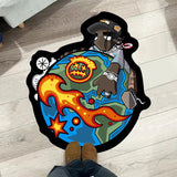 1 alfombra redonda inspirada en el hip hop - Diseño de personajes de dibujos animados vibrantes con llamas, estrellas y motivos de la Tierra, alfombra de poliéster negro y azul para dormitorio o sala de estar, alfombra de área para interiores | Acento de