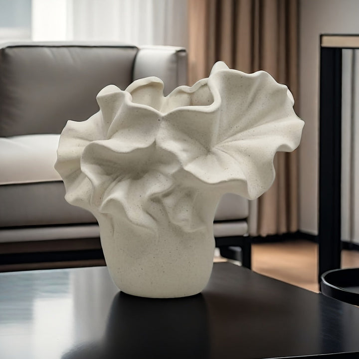 Jarrón Cerámico Bohemio Floral - Jarrón Decorativo en Forma de Campana Blanco para Sala, Dormitorio u Oficina - Decoración Elegante sin Baterías