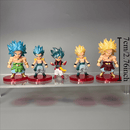 21 figuras de personajes populares del anime, incluyendo a los héroes Saiyan como Bulma, Vegeta y Piccolo, Frieza. Recibe 1 pieza al azar para decoración de escritorio