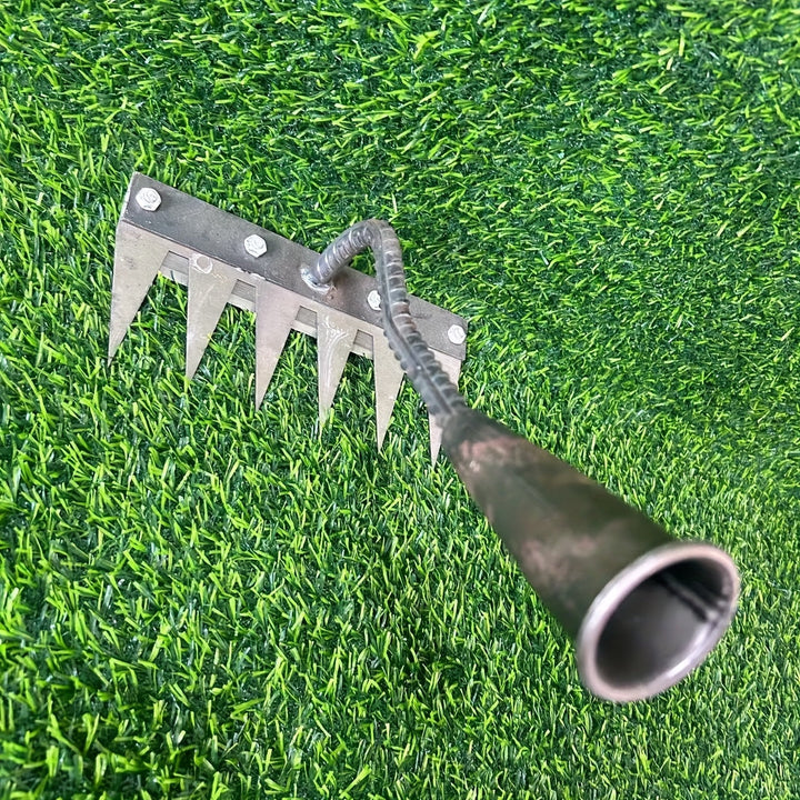 Rastrillo de Hierro Resistente al Óxido para Jardín con 5/6 Púas - Herramienta de Jardinería para Desbrozar Césped, Deshierbe en el Patio Trasero y Aflojar la Tierra, Herramienta Funcional para Jardinería | Herramienta Duradera para Jardín