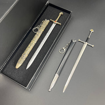 Estuche de exhibición de espada negra de lujo - 10,6" (26,49 cm) caja de almacenamiento de armas antiguas con diseño ornamentado, caja de regalo de cartón duro para cumpleaños, Navidad, Halloween y fiestas, regalo coleccionable, ideal para Navidad