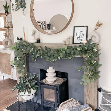 12 Piezas de Guirnaldas Artificiales de Eucalipto y Sauce con Flores Blancas - 6 Pies, Hojas Verdes Multifuncionales para Bodas, Decoración del Hogar y Eventos, Estilo Clásico, Temática Nupcial, Plantas/Florales Artificiales para Exteriores