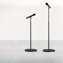 Soporte de micrófono profesional con soporte para teléfono - Soporte de piso de hierro negro para transmisión en vivo, base redonda, poste ajustable, soporte para micrófono de condensador, equipo de transmisión en vivo | Soporte elegante negro | Construc