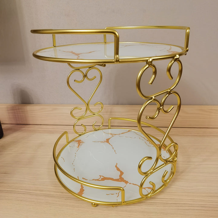 Un estante de hierro pintado al estilo nórdico para cosméticos y tazas de enjuague bucal, con estante de vidrio extraíble, adecuado para uso en tocadores, baños, fregaderos, comedores y cocinas.