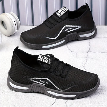 Zapatillas de Malla Transpirables para Hombres y Mujeres con Suela Antideslizante, Confort Acolchado & Cobertura Completa del Pie (39-44) - Zapatillas Bajas Ligeras para Senderismo, Gimnasio, Correr, Uso Casual - Diseño de Letras en Blanco/ y Bloques de