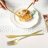 Juego de cubiertos de acero inoxidable dorado pulido, 16/24/32 piezas, en caja de regalo, incluye tenedor, cuchillo y cuchara, apto para lavavajillas, ideal para Navidad, Halloween, Pascua, 4 de julio y otras celebraciones
