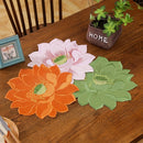 Camino de Mesa Bordado con Flores de Loto Elegante - Rojo Vivo, Blanco, Naranja, Rosa, Verde Mantel de Poliéster para Navidad, Fiestas, Bodas y Decoración del Hogar (15x15cm/30x30cm/35x35cm), Decoración Navideña