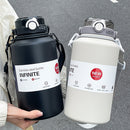 1 vaso aislado de acero inoxidable de 2000 ml, gran capacidad con asa, conserva el hielo y tiene una paja térmica, botella de agua deportiva portátil para uso al aire libre.
