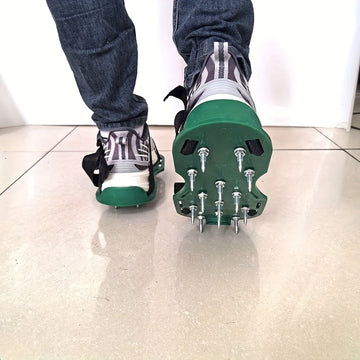 2 zapatos de jardinería con clavos - Zapatos inflables de plástico duraderos para césped y jardín, herramienta de aeración manual para un riego eficiente y la erosión del suelo, herramientas de jardinería | Diseño de zapatos inflables | Zapatos de plásti