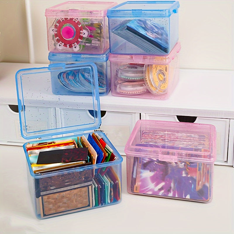 Caja de almacenamiento versátil con tapa abatible para joyas, cosméticos y más - Organizador a prueba de polvo con tapa, diseño contemporáneo, plástico, contenedores para organización del hogar