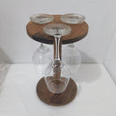 Soporte Premium para Copas de Vino en Madera - Diseño Circular con Detalles Dorados, Base Robusta para Estabilidad, Protege Superficies del Condensado, Decoración Elegante para Barra y Comedor, Acabado Natural, Acento Contemporáneo para Mesas