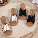 1 par de sandalias planas de verano para mujer con tiras cruzadas - punta abierta, sin cordones, cómodas, con cubierta sintética, zapatillas de playa con suela gruesa y acolchada para uso diario, al lado de la piscina, uso casual y zapatillas de piscina,