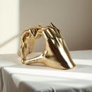 1pc Escultura abstracta de manos de amor en resina dorada, estatua decorativa para interiores/exteriores, acento versátil para la habitación, no necesita energía.