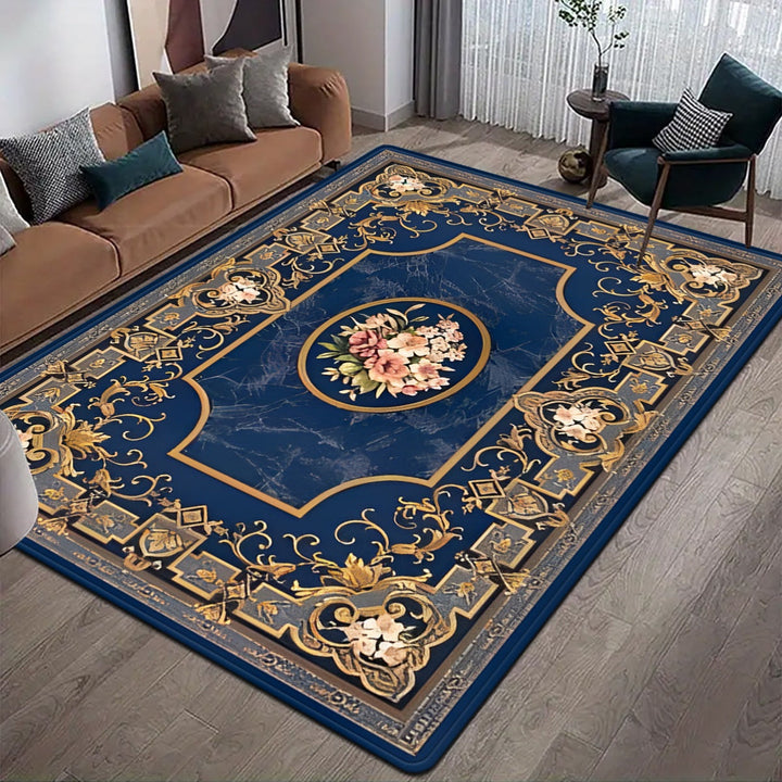Una alfombra cuadrada con fondo azul y patrones dorados, con diseños florales vintage, adecuada para decorar dormitorios y salones, para uso interior.