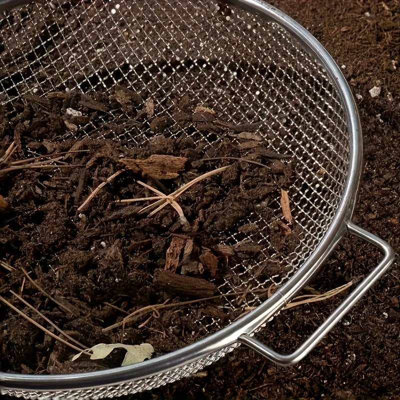 Cedazo de tierra con mango redondo - Cesta de malla metálica galvanizada de alta calidad, resistente a la corrosión y duradera para la eficiente eliminación de tierra, piedras y desechos - Fácil de usar, herramienta esencial para el jardinería con diseño