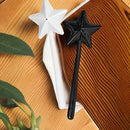 2pcs Varitas Mágicas Salero y Pimentero - Recargables, Dispensador de Especias con Agujeros para Vertido Fácil - Perfecto para Decoración de Cocina y Comedor (Negro+Blanco)