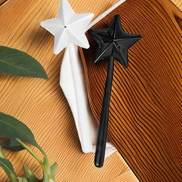 2pcs Varitas Mágicas Salero y Pimentero - Recargables, Dispensador de Especias con Agujeros para Vertido Fácil - Perfecto para Decoración de Cocina y Comedor (Negro+Blanco)