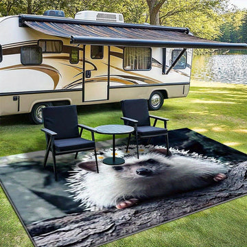 Tapete de poliéster lavable en máquina, 852g/m², con diseño geométrico minimalista y ligero. Ultra-suave y grueso, disponible en varias tamaños. Ingrese a la elegancia francesa con el compañero de tapete de terciopelo moderno y oscuro. Duradero, antidesl